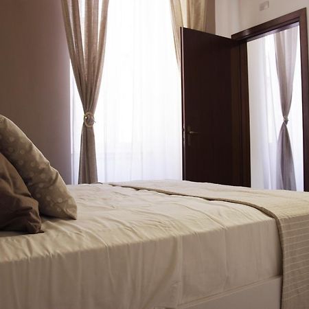 Rhome Sweet Home - Trastevere Рим Екстериор снимка